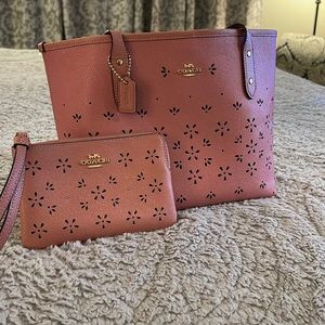 Small coach tote bag and wallet